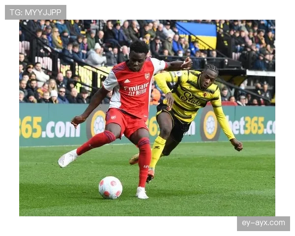 阿森纳萨卡本赛季传中精度表现稳健，持续提升边路进攻效率