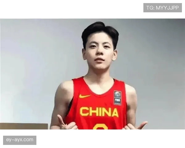 杨舒予训练完随手晒的餐盘，这自律程度谁看了不沉默